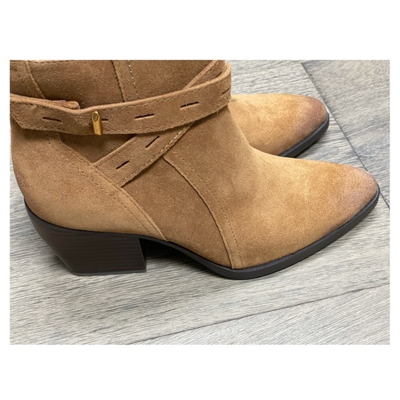 Naturalizer Fenya - Ankle Suede Bootie NWB! - Picture 5 of 14
